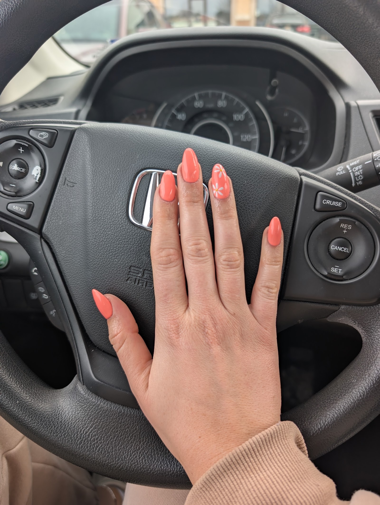 Love Nail Spa nail photo 2